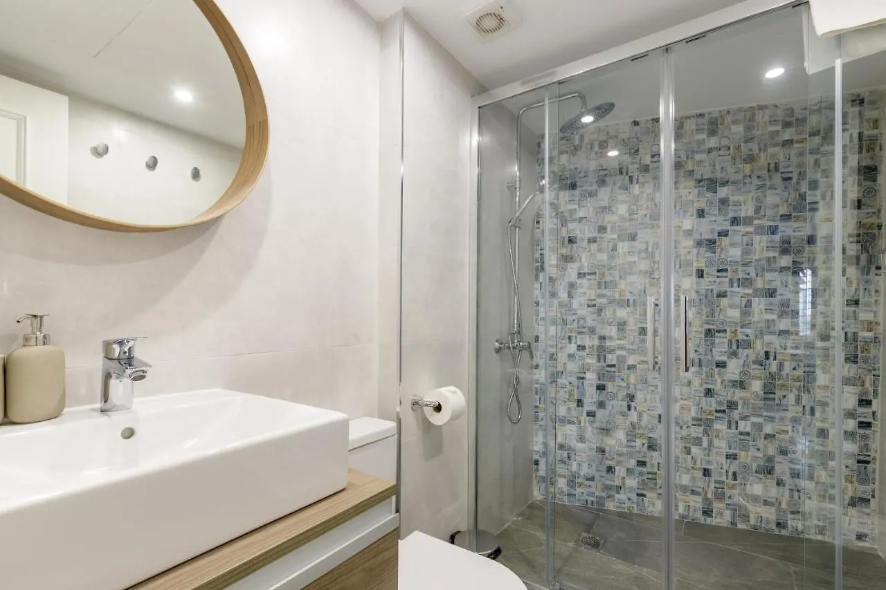 Caleta Homes - Apartamentos Pompidou Malaga Spain